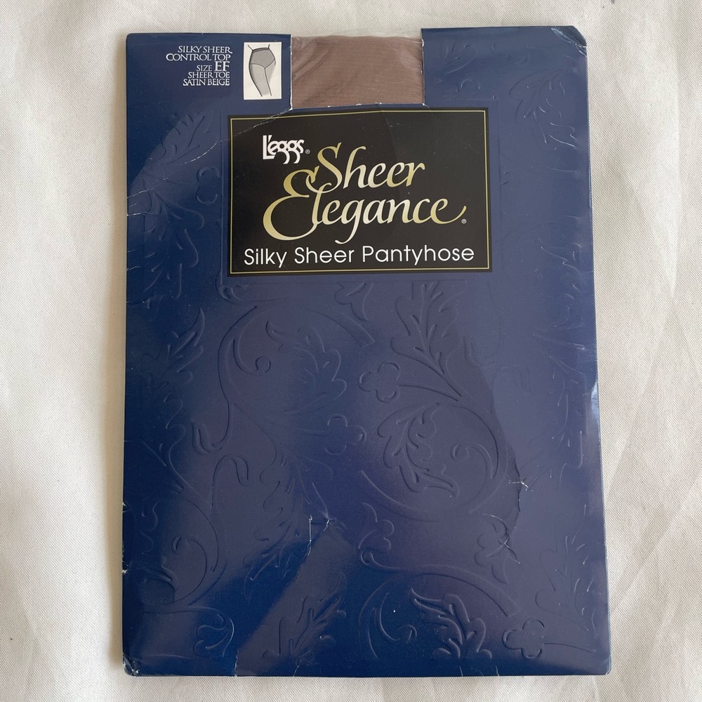 L’eggs Sheer vintage Elegance Silky Sheer control top pantyhose, EF size new